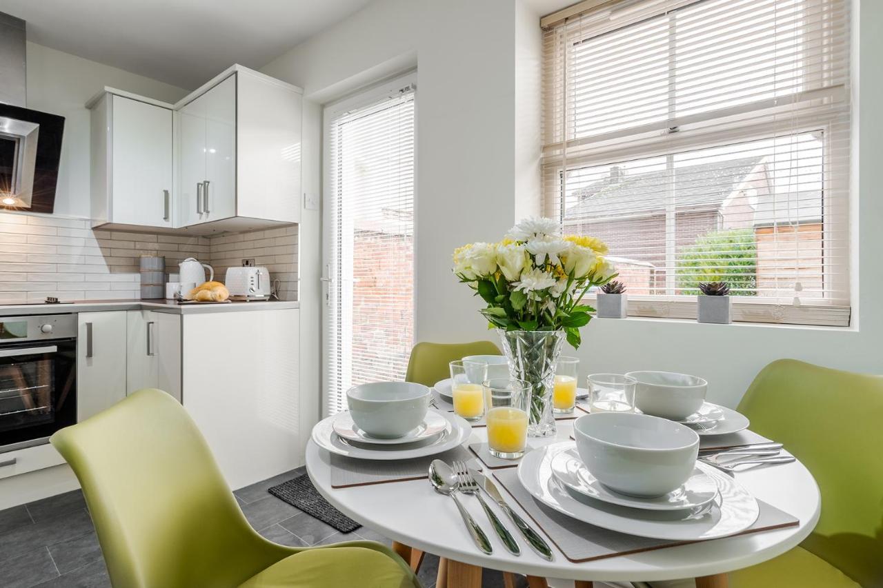 Wrea Cottage, 2 Bedrooms Wifi & Parking Near Ribby Hall Wrea Green Exterior foto
