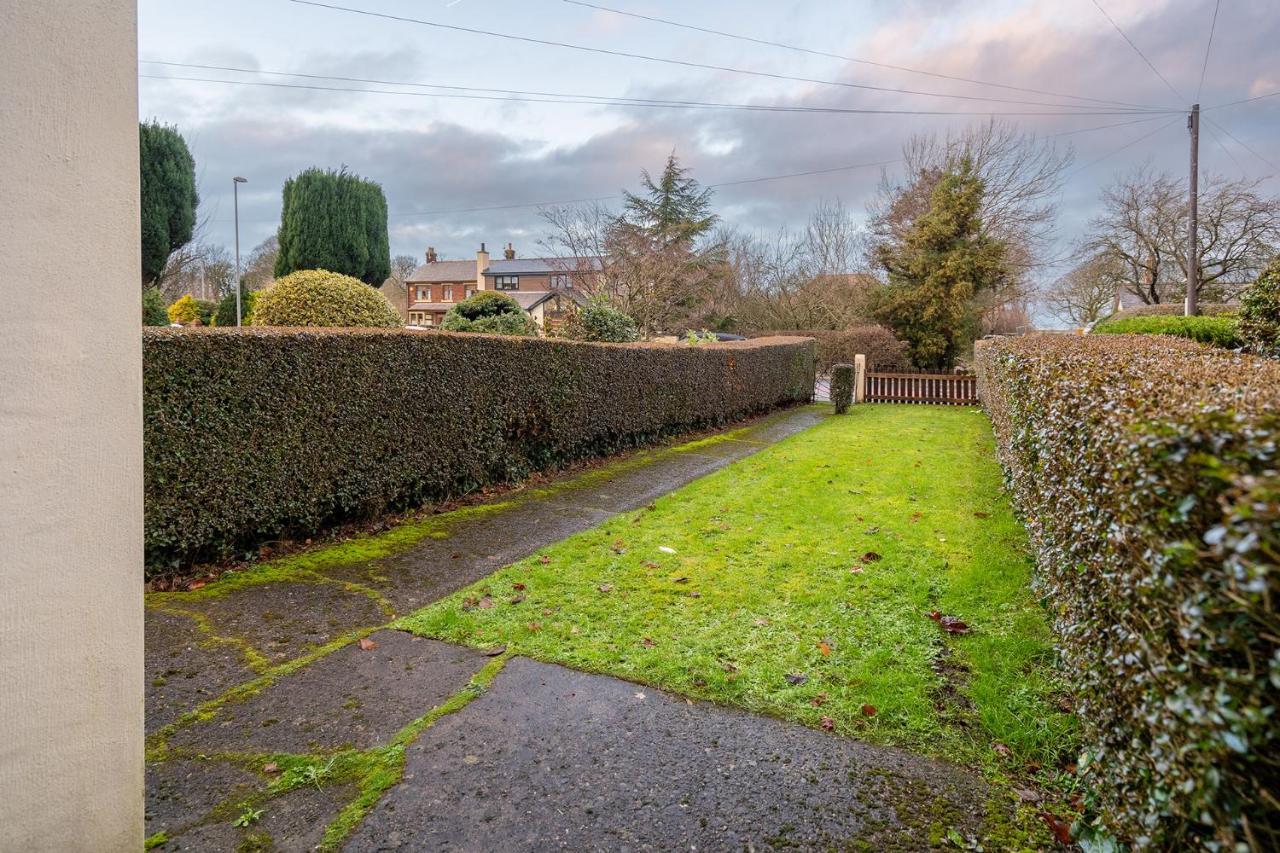 Wrea Cottage, 2 Bedrooms Wifi & Parking Near Ribby Hall Wrea Green Exterior foto